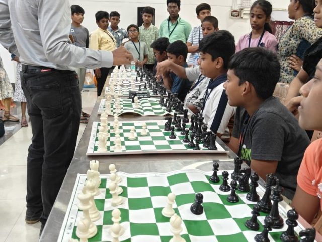 Mighty Knight chess Academy Tamil language